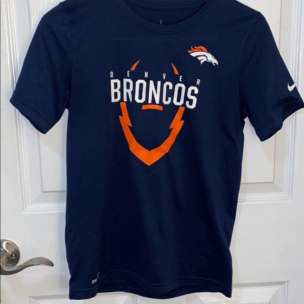 dry fit tee